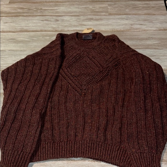Warm Brown Crewneck Sweater with Chunky Knit